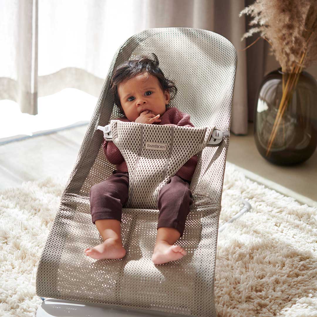 BabyBjörn Baby Bouncer Bliss + Toy - Googly Eyes Pastel - Grey Beige - Mesh - Image 3