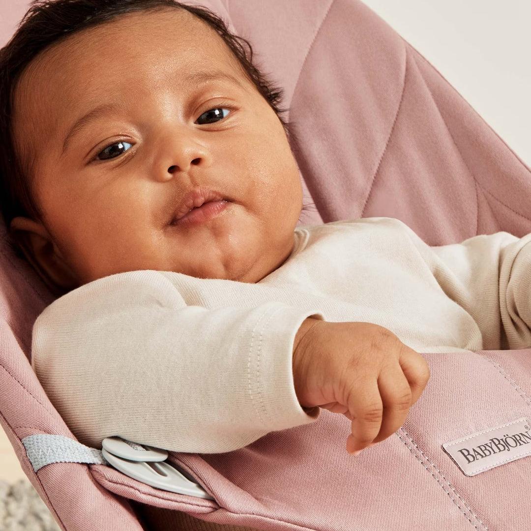 BabyBjörn Bliss Woven Petal Quilt Baby Bouncer - Dusty Pink - Image 4