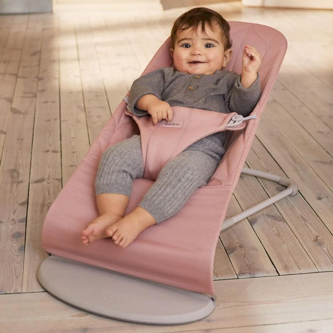 BabyBjörn Bliss Woven Petal Quilt Baby Bouncer - Dusty Pink - Image 7