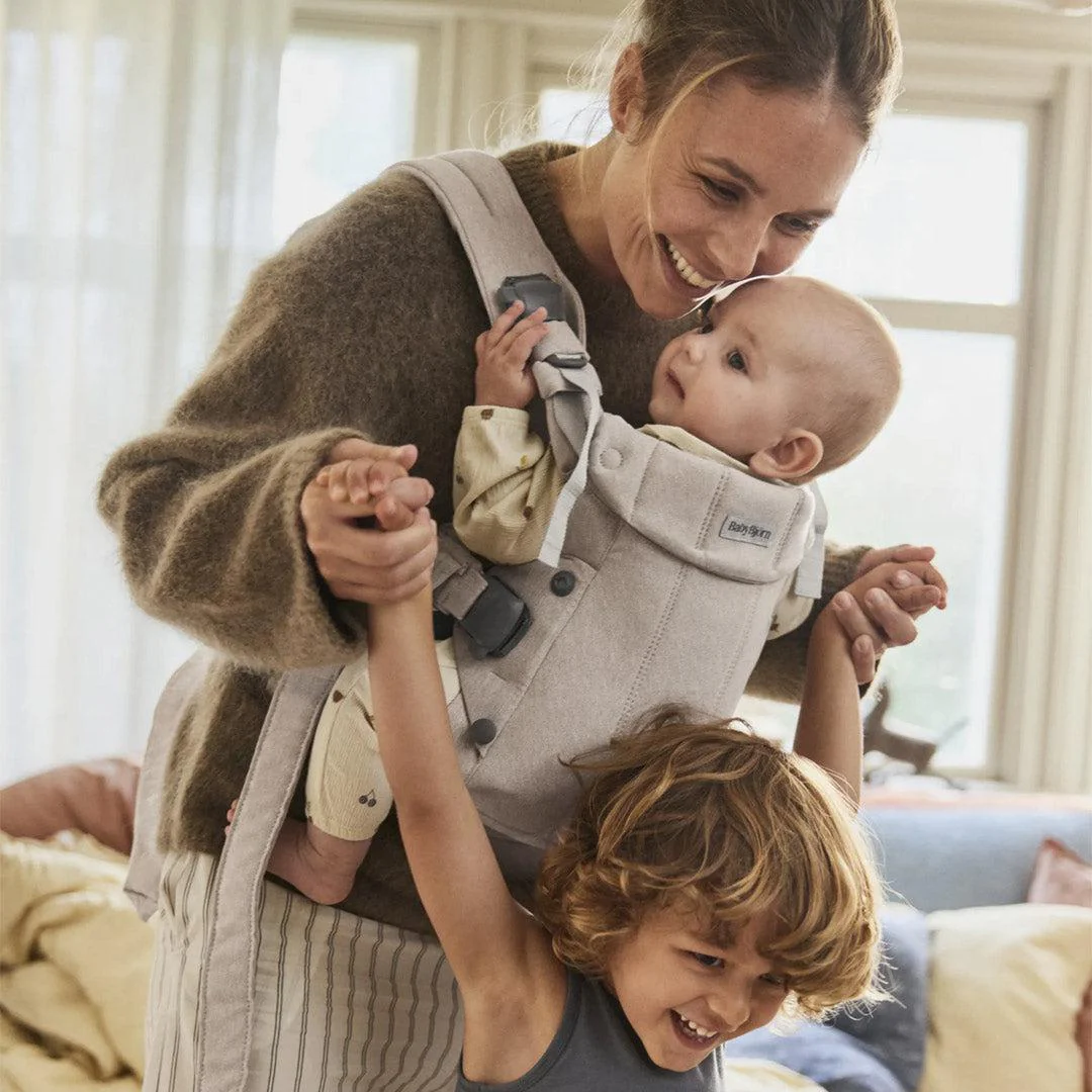 BabyBjorn Harmony Woven Melange - Light Beige - Image 4