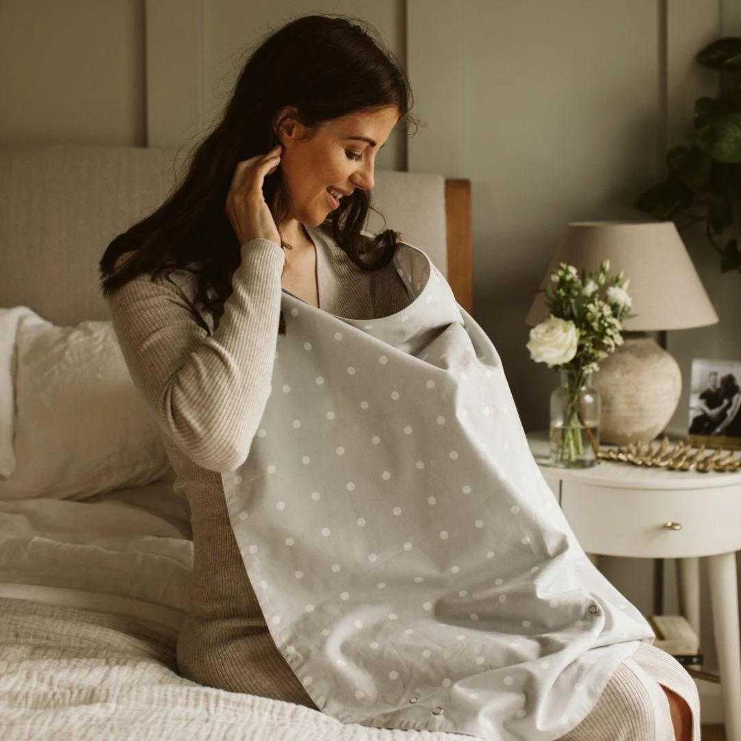 BellaMoon Nursing Cover - Dotted - Image 2
