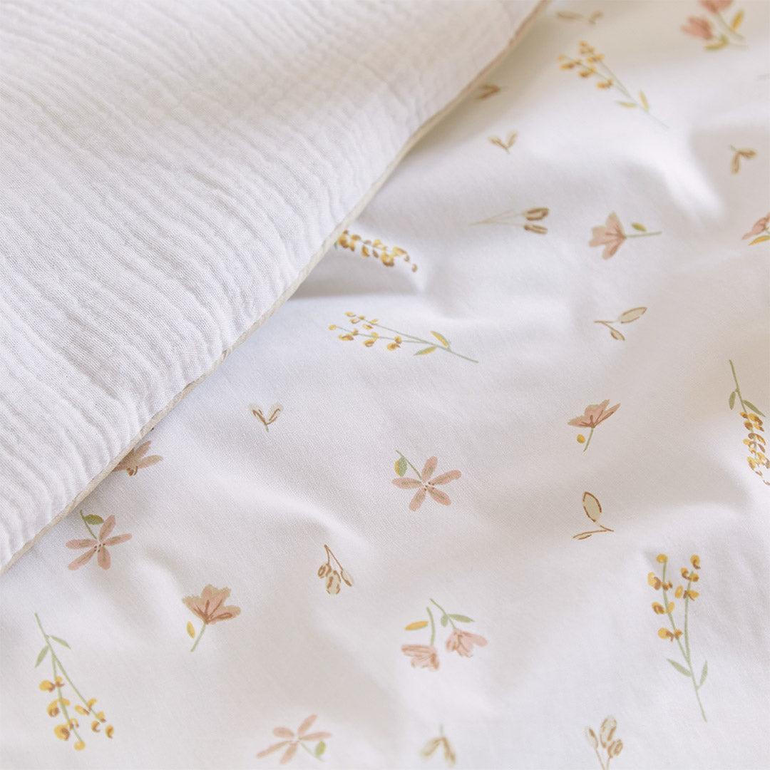 CuddleCo Cot Bed Quilt - Cashmere Meadow - Image 4