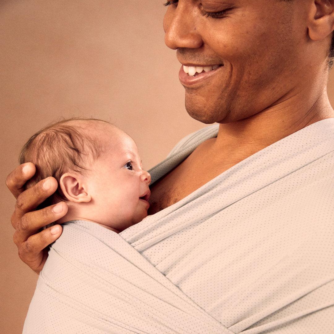 Ergobaby Aura Wrap - Sustainable Mesh - Soft Grey - Image 10