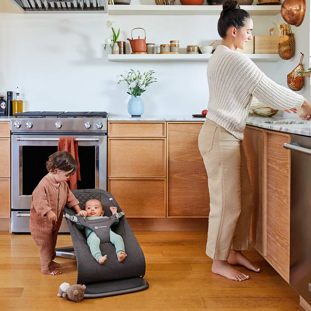 Ergobaby Evolve 3-in-1 Bouncer - Charcoal Grey - Image 9