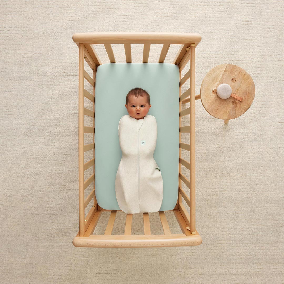 ergoPouch Organic All Year Cocoon Swaddle Sleeping Bag - 1 Tog - Oatmeal - Image 6