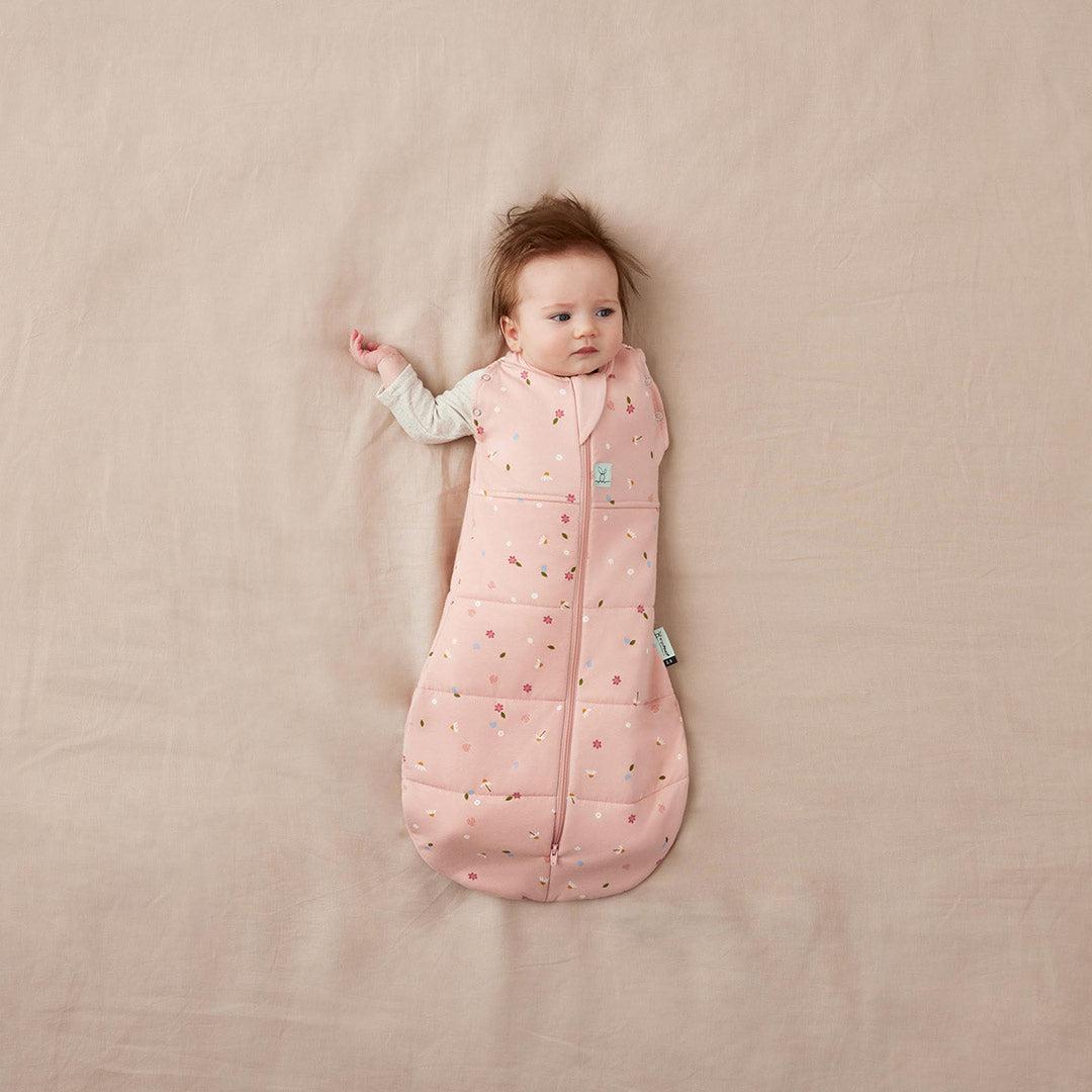 ergoPouch Organic Winter Cocoon Swaddle Sleeping Bag - 2.5 TOG - Pink Daisies - Image 7