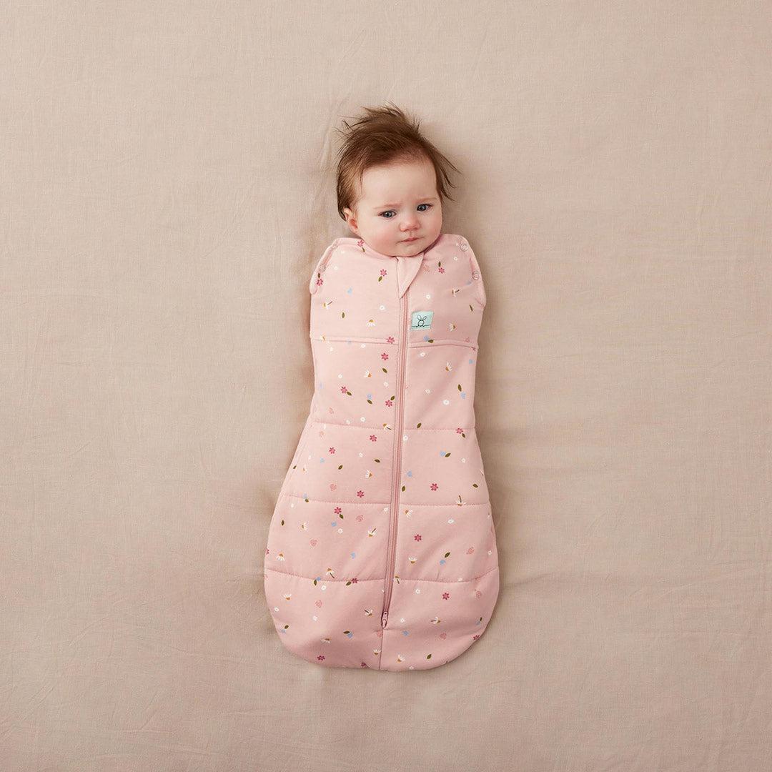 ergoPouch Organic Winter Cocoon Swaddle Sleeping Bag - 2.5 TOG - Pink Daisies - Image 9