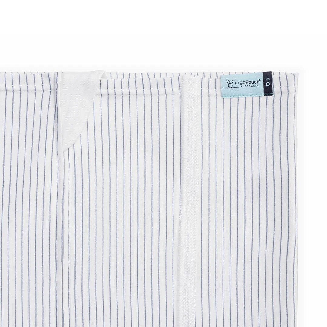 ergoPouch Organic HugMe Blanket - 0.2 & 1.0 TOG - Midnight Blue Stripe - Image 6