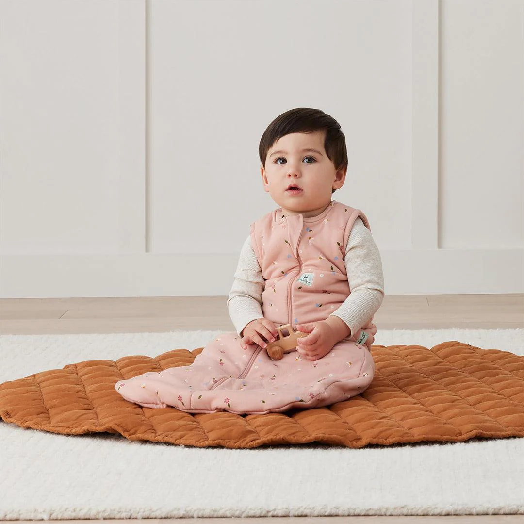 ergoPouch Organic Winter Sleeping Bag - 2.5 TOG - Pink Daisies - Image 3