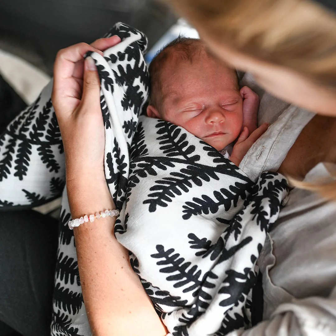 Etta Loves Muslin Blanket - Plant - Image 3