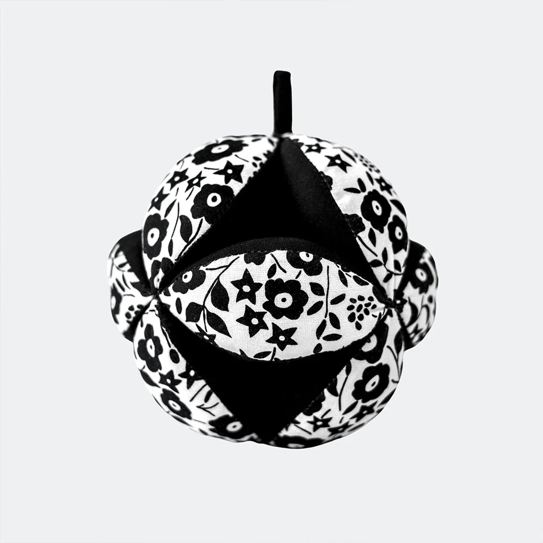 Etta Loves x LIBERTY Sensory Grasp Ball - Black & White