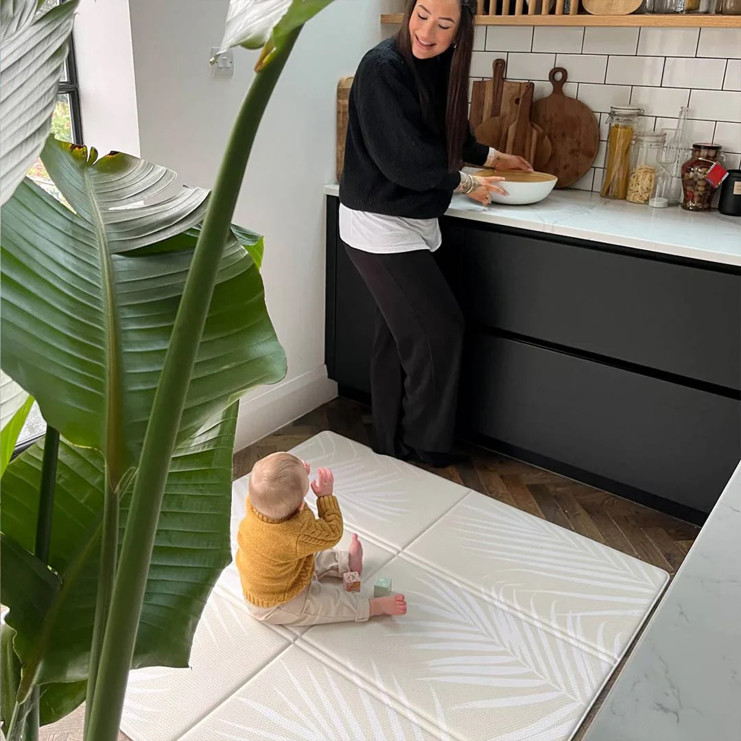 FOLDiMATS Playmat 130x190cm - Palm Scandi - Image 3