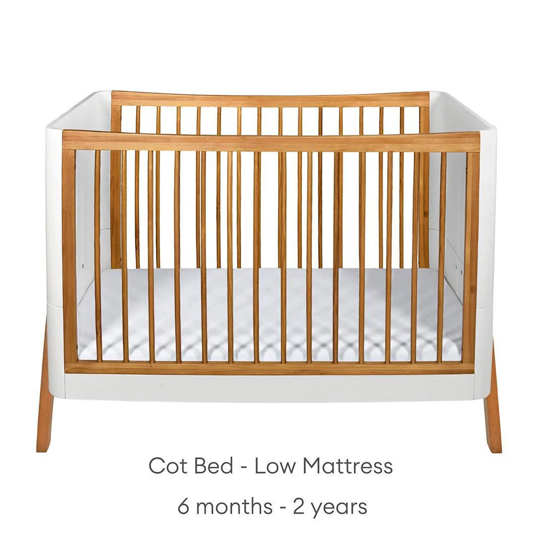 Gaia Baby Hera Cot Bed 'Studio Edit' - White / Oak - Image 8