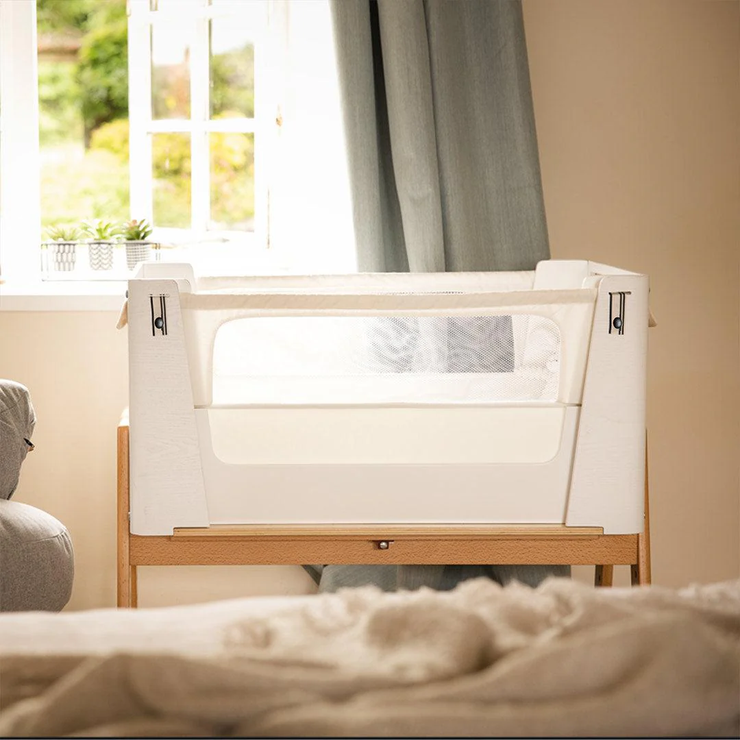 Gaia Hera Bedside Crib² - Scandi White/Natural - Image 11
