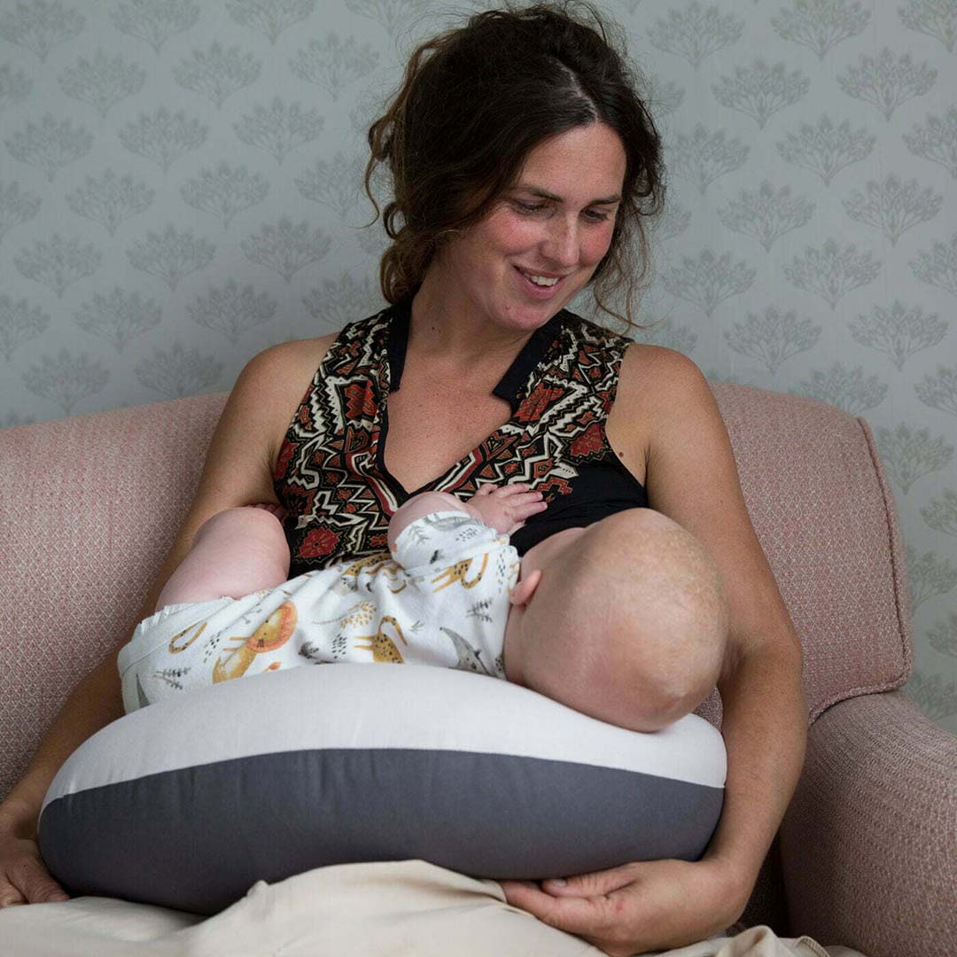 Hippychick Feeding Pillow - Charcoal / Dusky Pink - Image 3