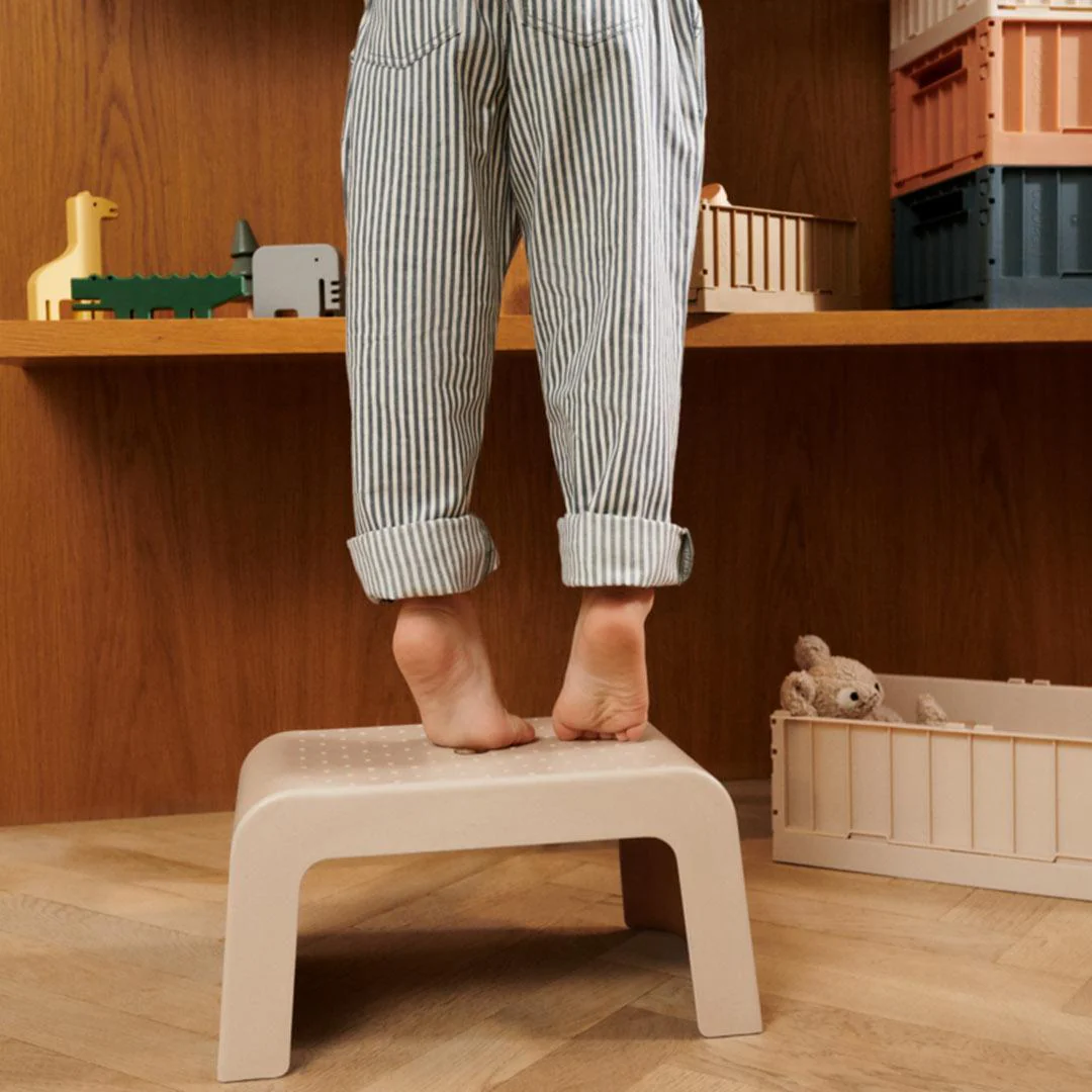 Liewood Ulla Step Stool - Sandy - Image 2