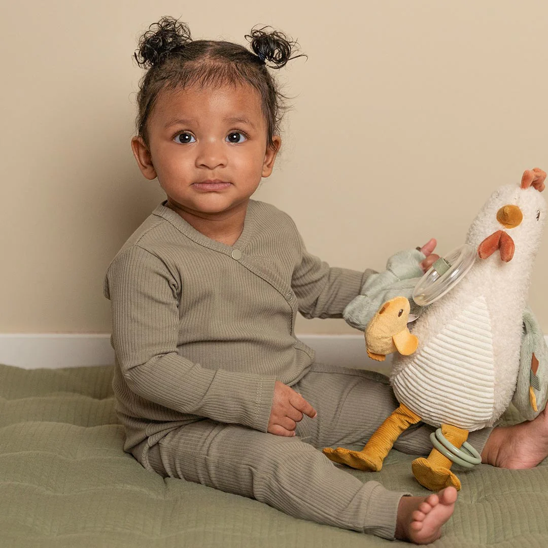 Little Dutch Activity Chicken - Little Farm - Image 2