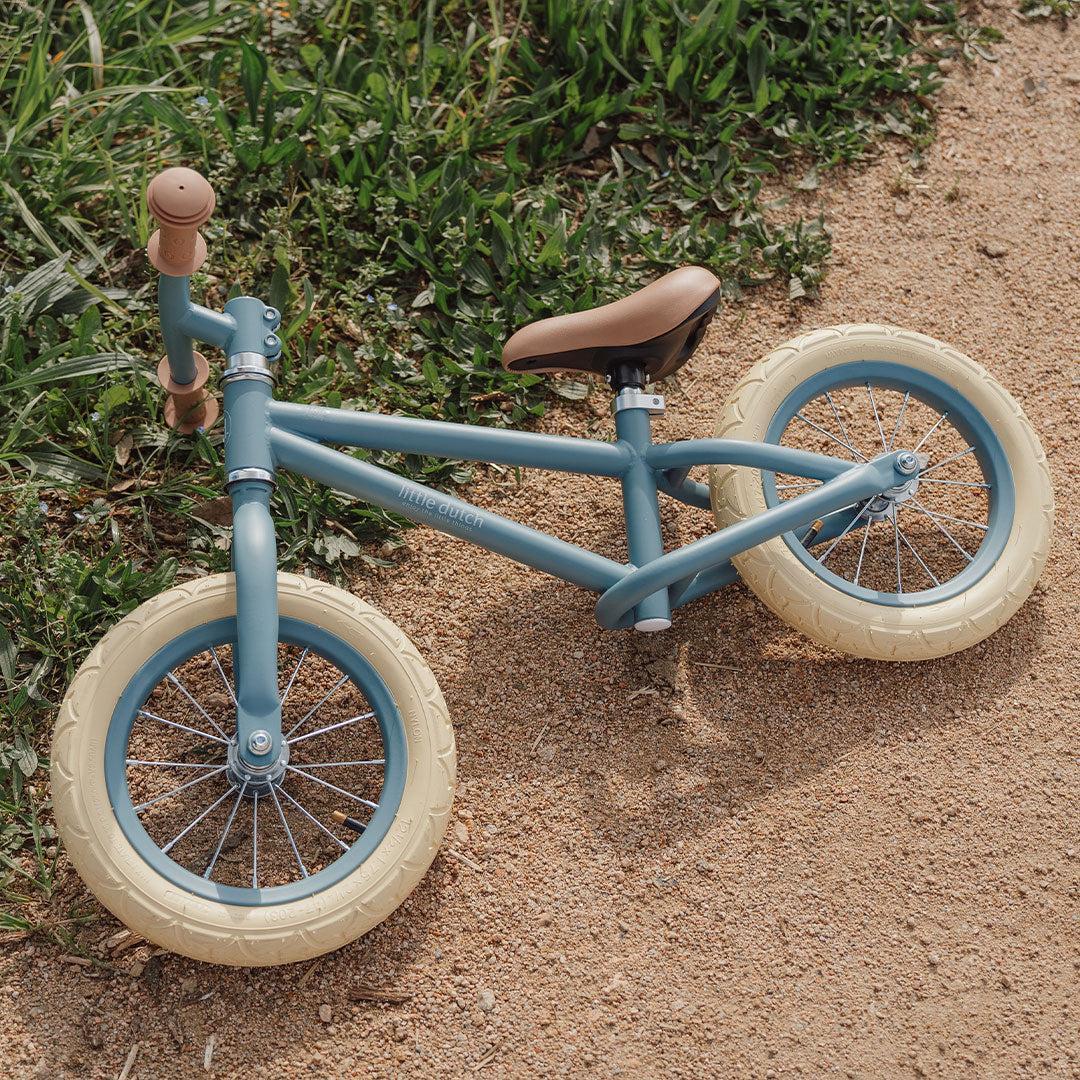 Little Dutch BalanceĀ Bike - Blue - Image 9