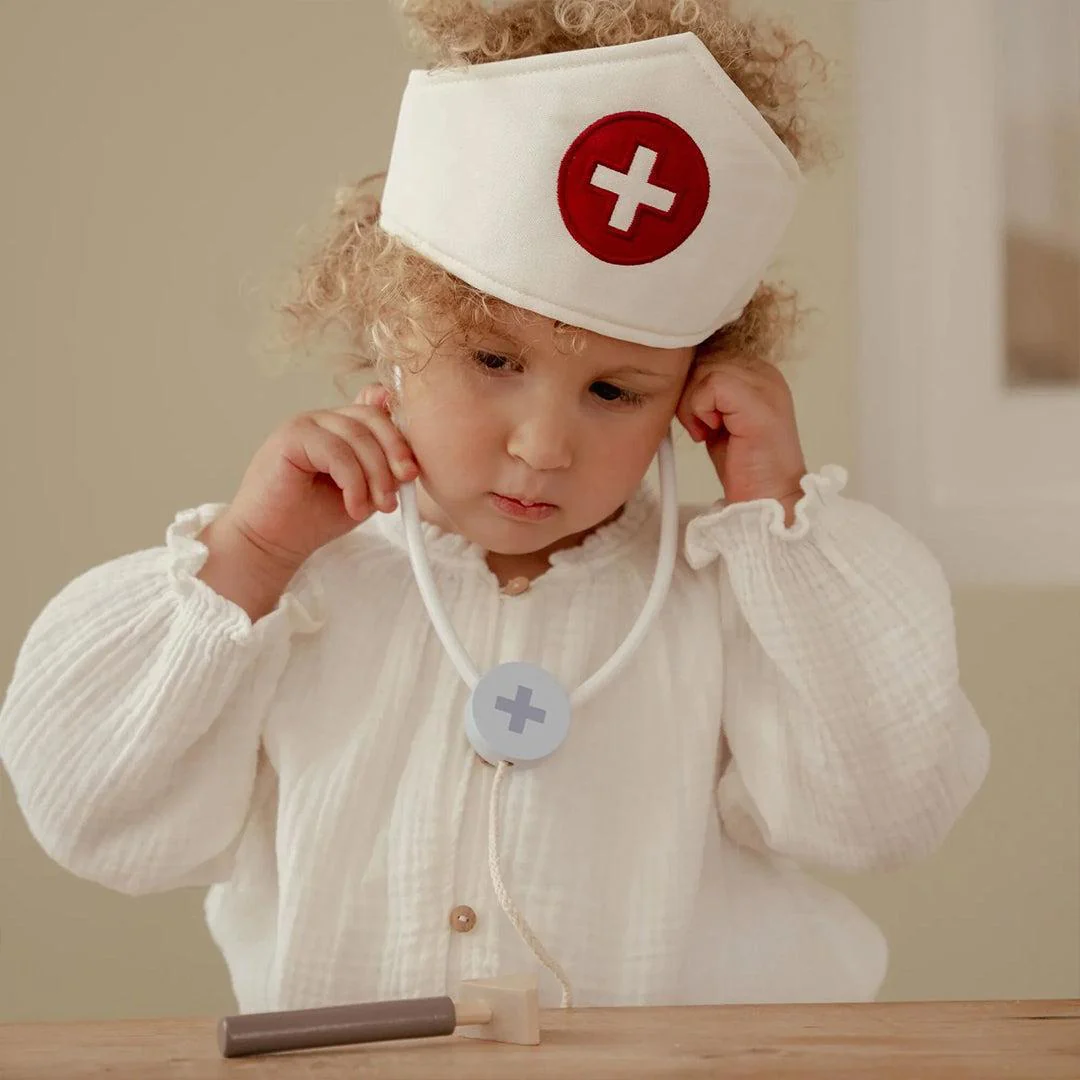 Little Dutch Doctor Set - Image 6