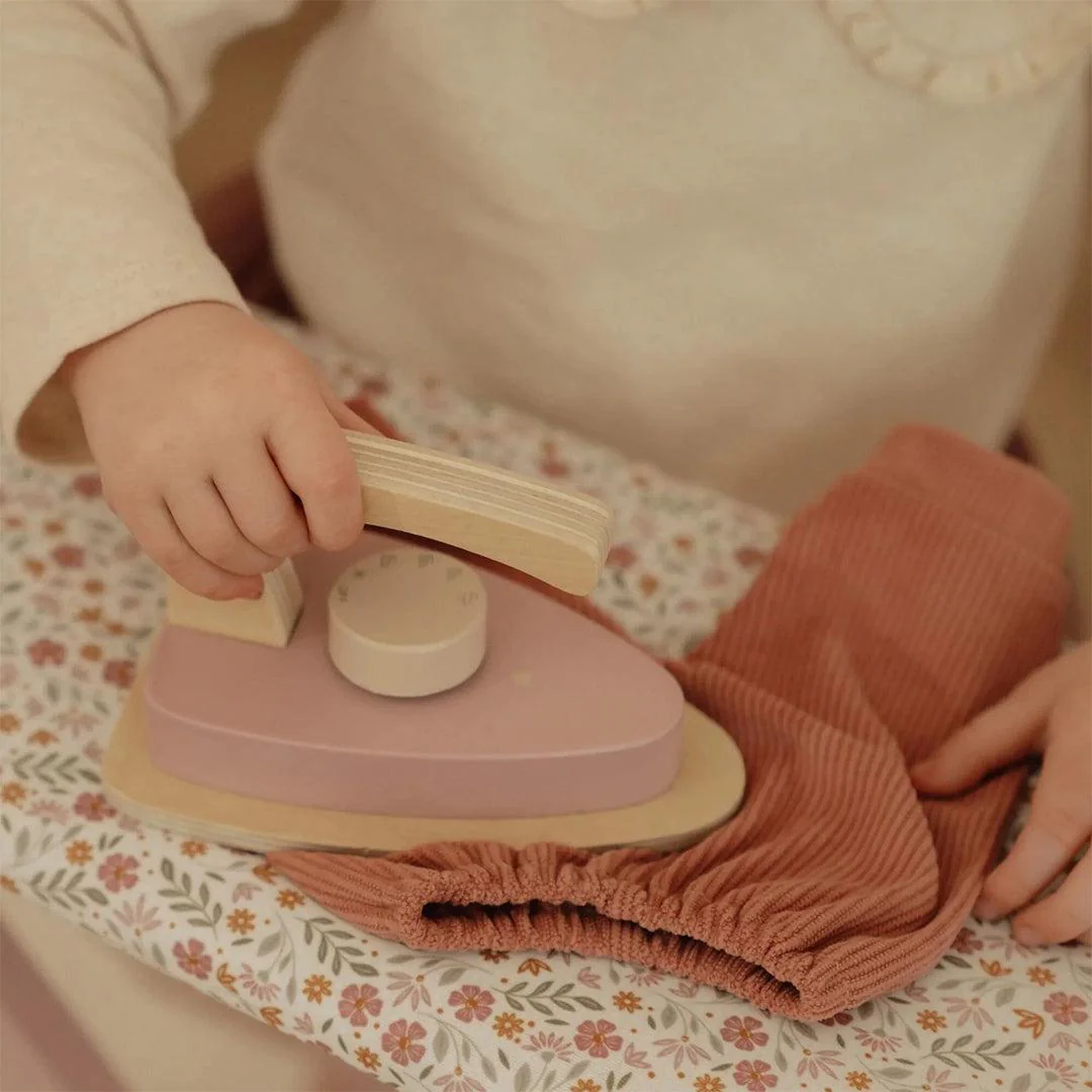 Little Dutch Ironing Board - Pink - Image 3