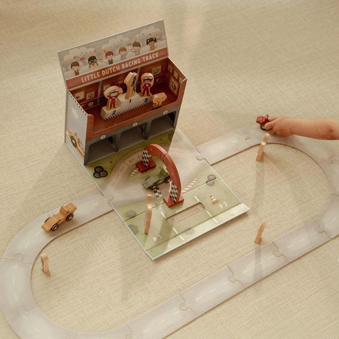 Little Dutch Play Case with Racetrack - Image 4