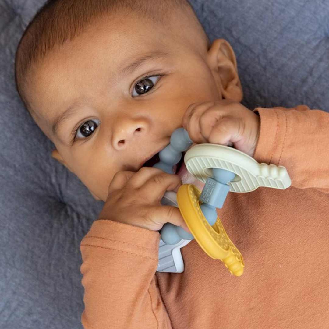 Little Dutch Silicone Teething Keychain - Blue - Image 2