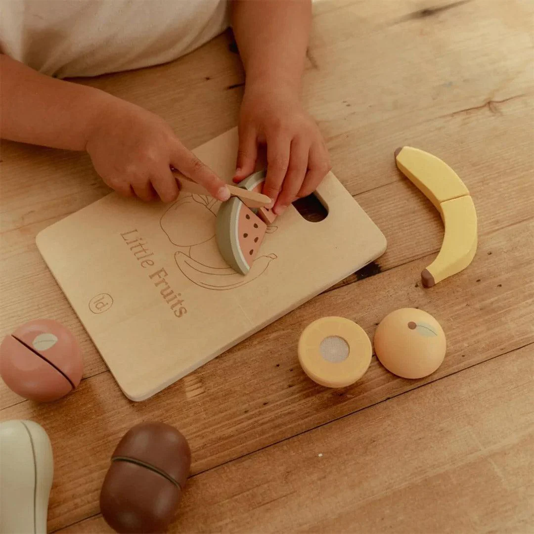 Little Dutch Slicing Fruit - Image 7