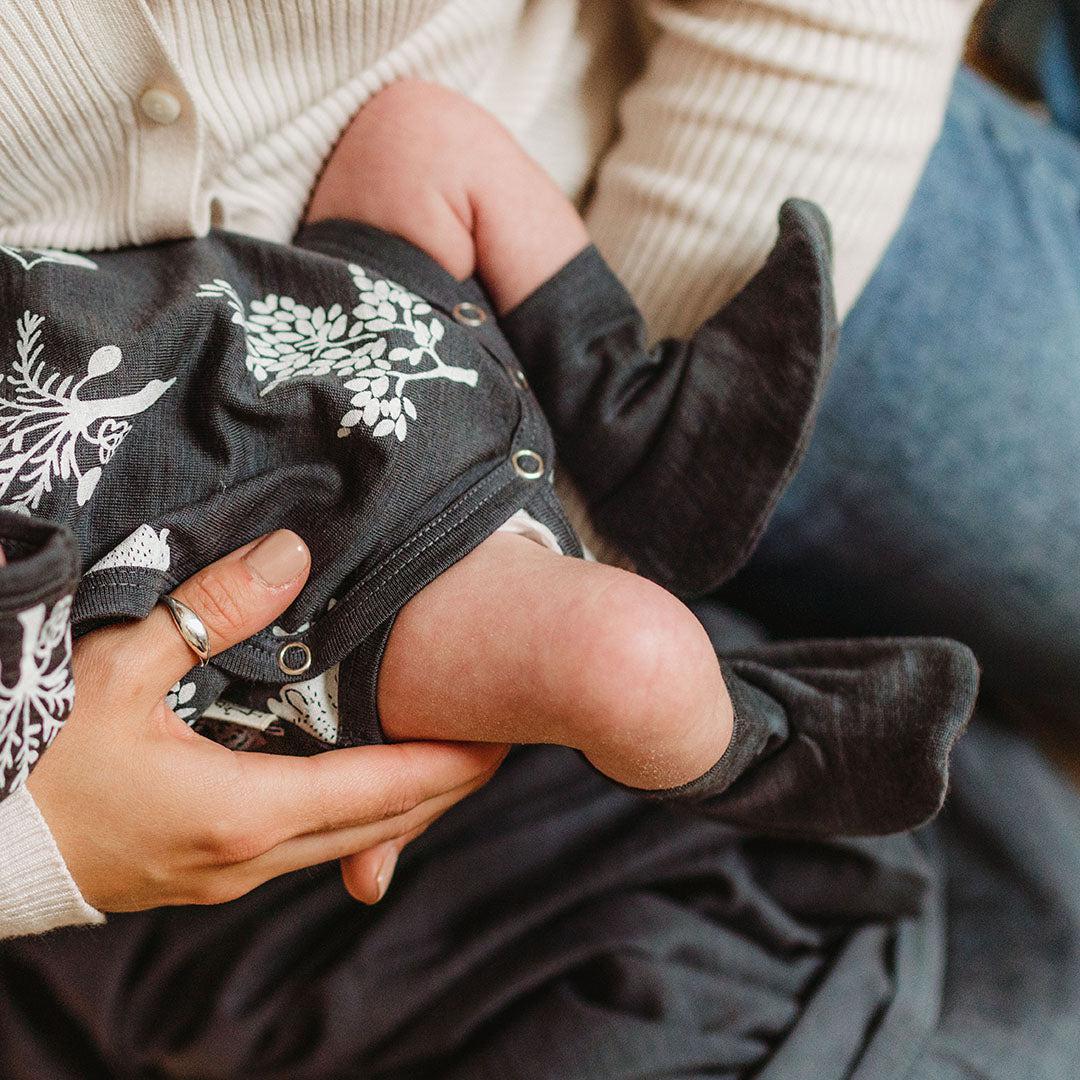 Merino Kids Cocooi Bootie & Hat Set - Dark Slate - Image 2