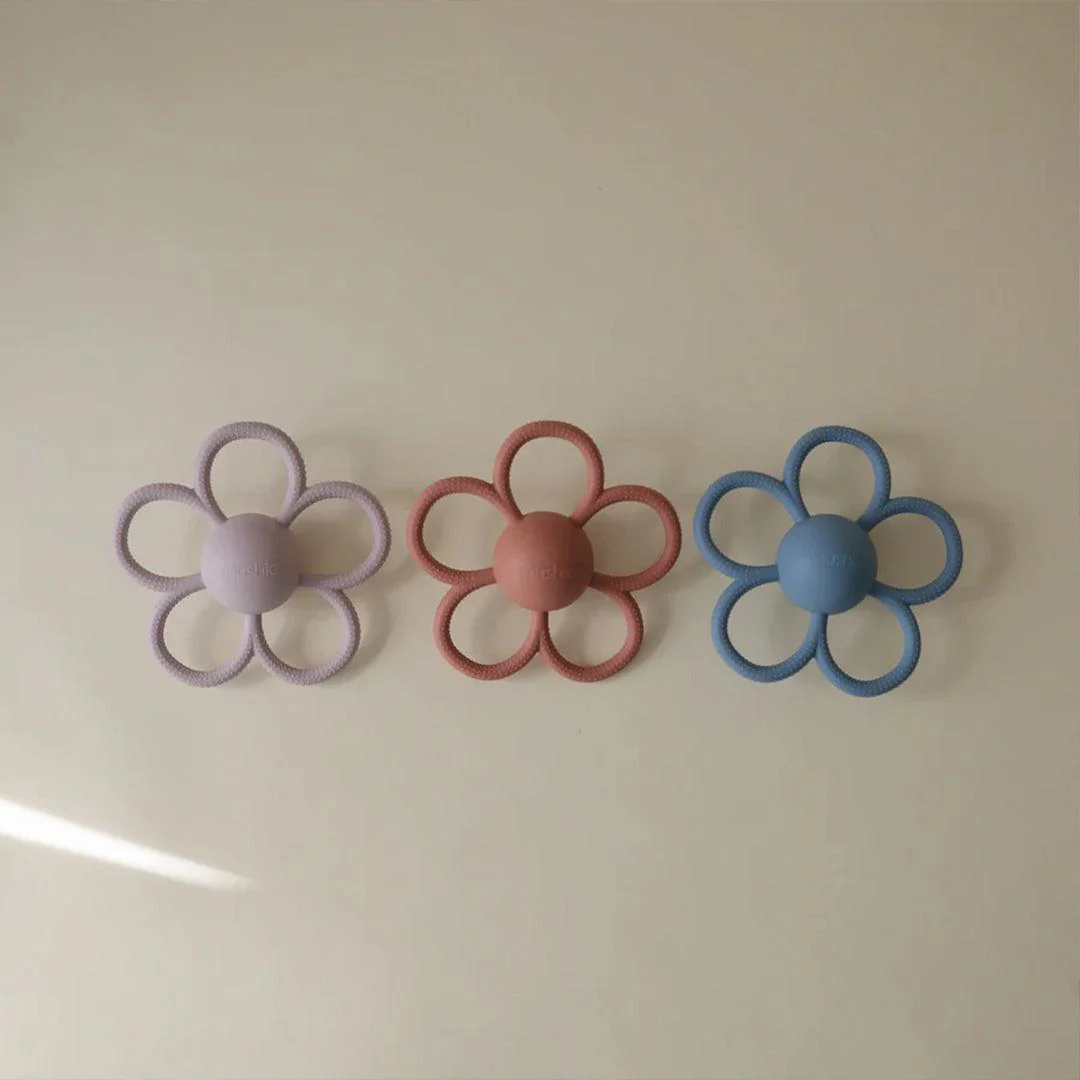 Mushie Daisy Rattle Teether - Faded Denim - Image 5