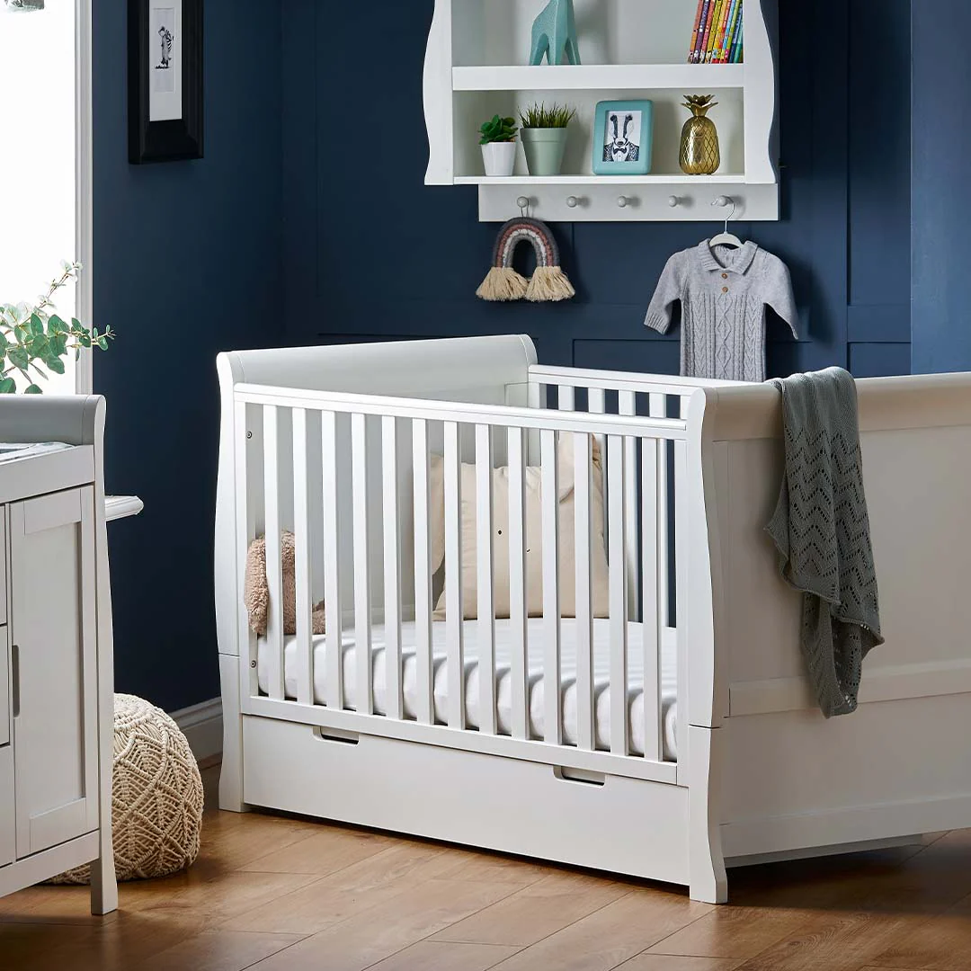 Obaby Stamford Classic Cot Bed - White - Image 4