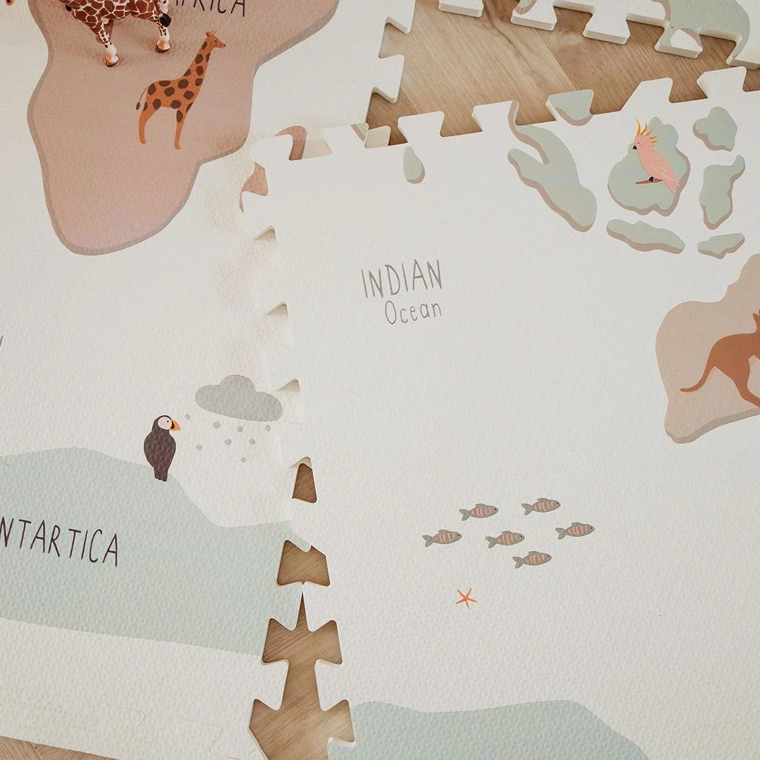 Play & Go Tiloo Puzzle Play Mat - World Map - Image 5