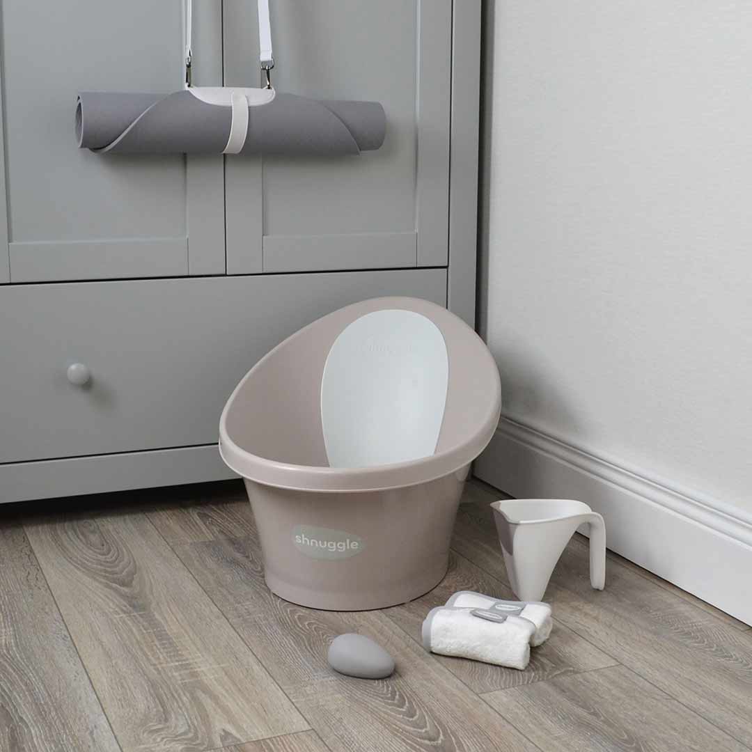 Shnuggle Baby Bath Essentials Bundle - Taupe - Image 4