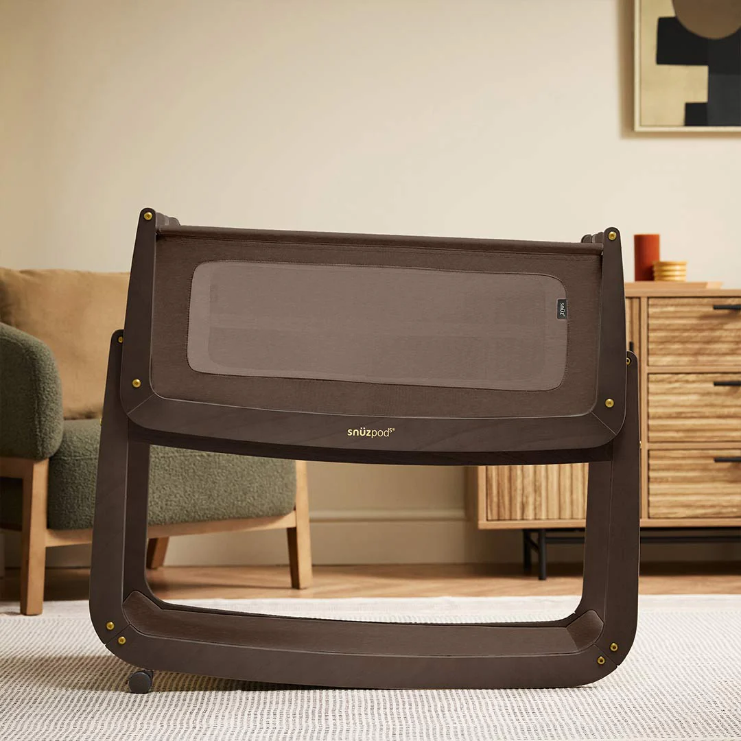 SnuzPod 5 Bedside Crib - Chocolate - Image 5