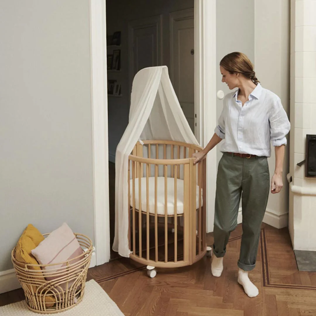 Stokke® Sleepi™ V3 Mini Crib - Natural - Image 3