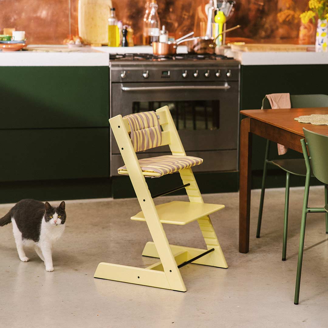StokkeĀ® Tripp Trapp Highchair - Lemon Yellow - Image 3
