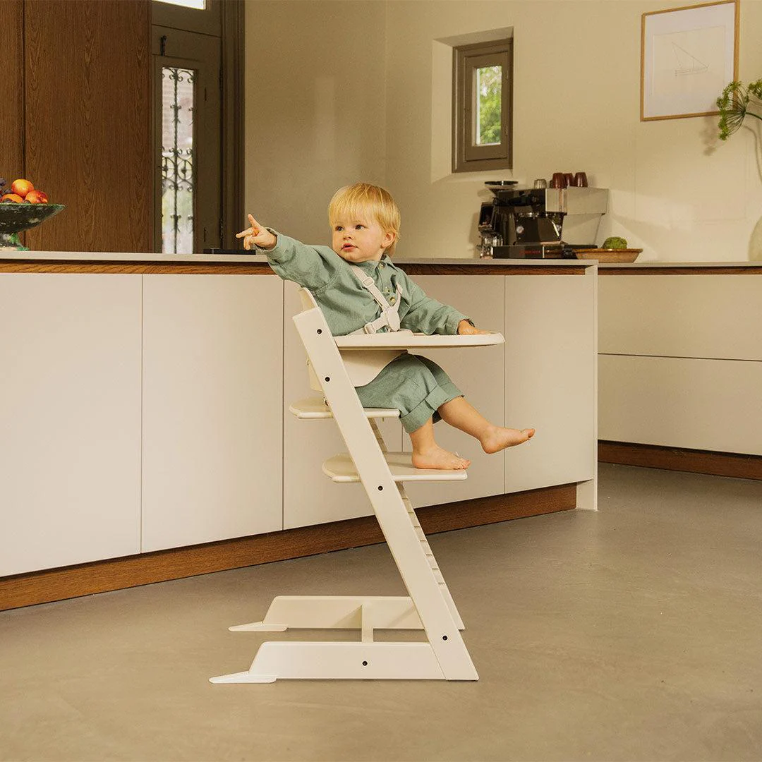 StokkeĀ® Tripp Trapp Highchair - Vanilla White - Image 2