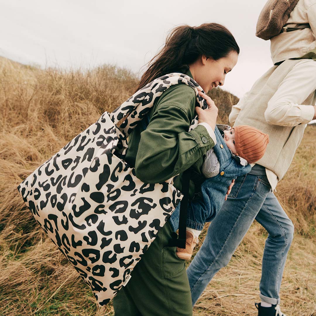 Studio Noos Puffy Mom Bag - Holy Cow - Image 3