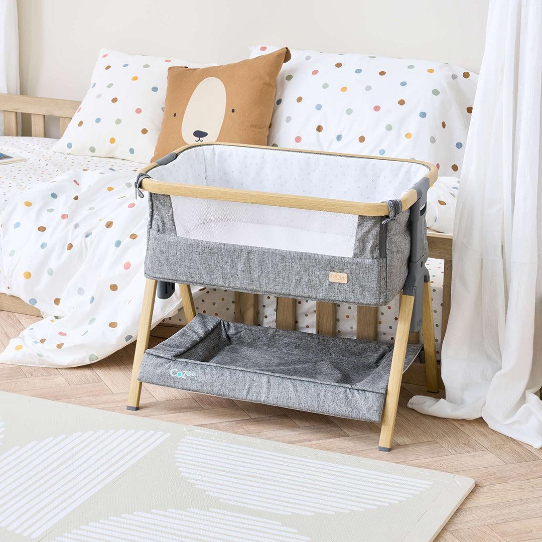 Tutti Bambini Cozee Mini Me Play Crib - Oak/Charcoal - Image 3