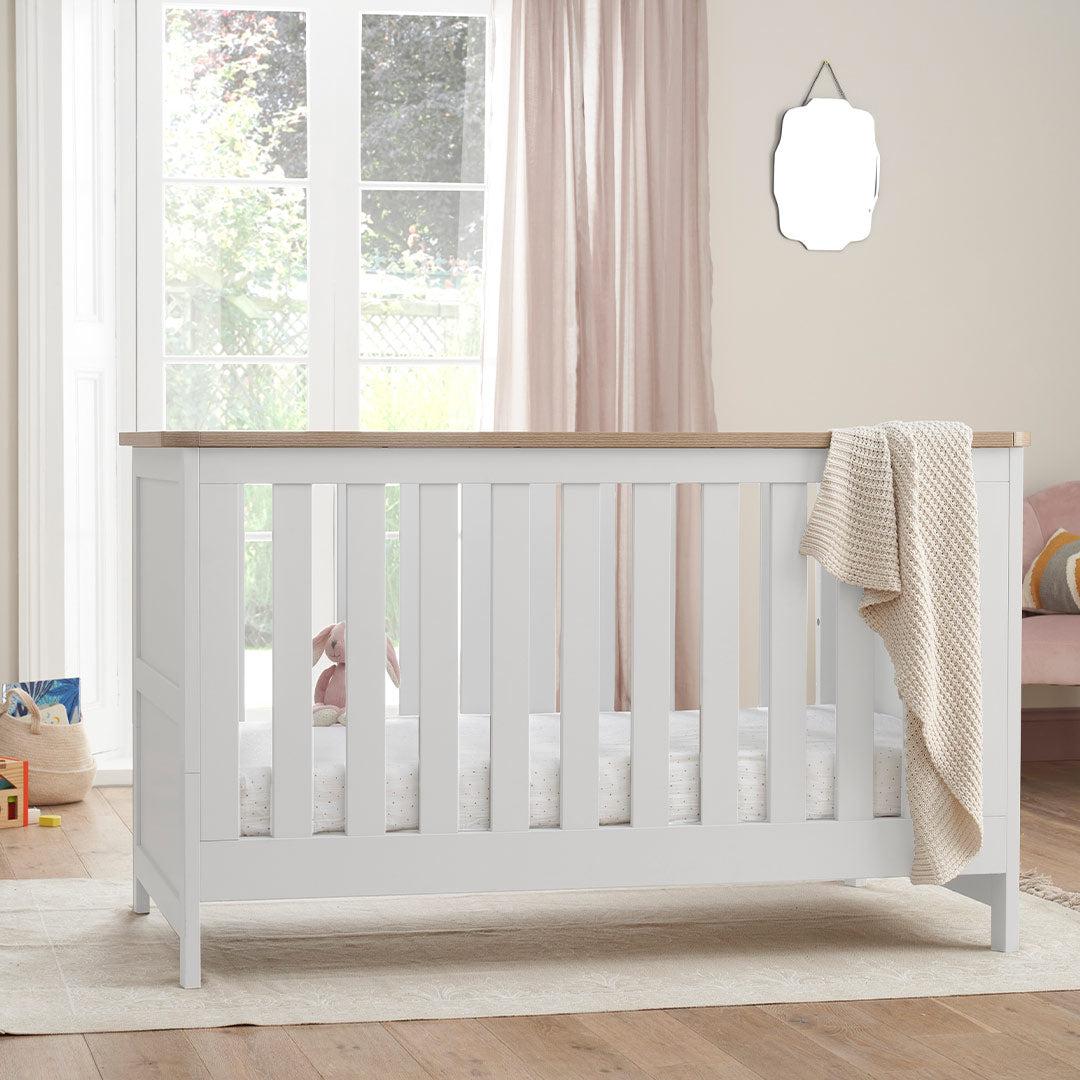 Tutti Bambini Verona Cot Bed - White/Oak - Image 2